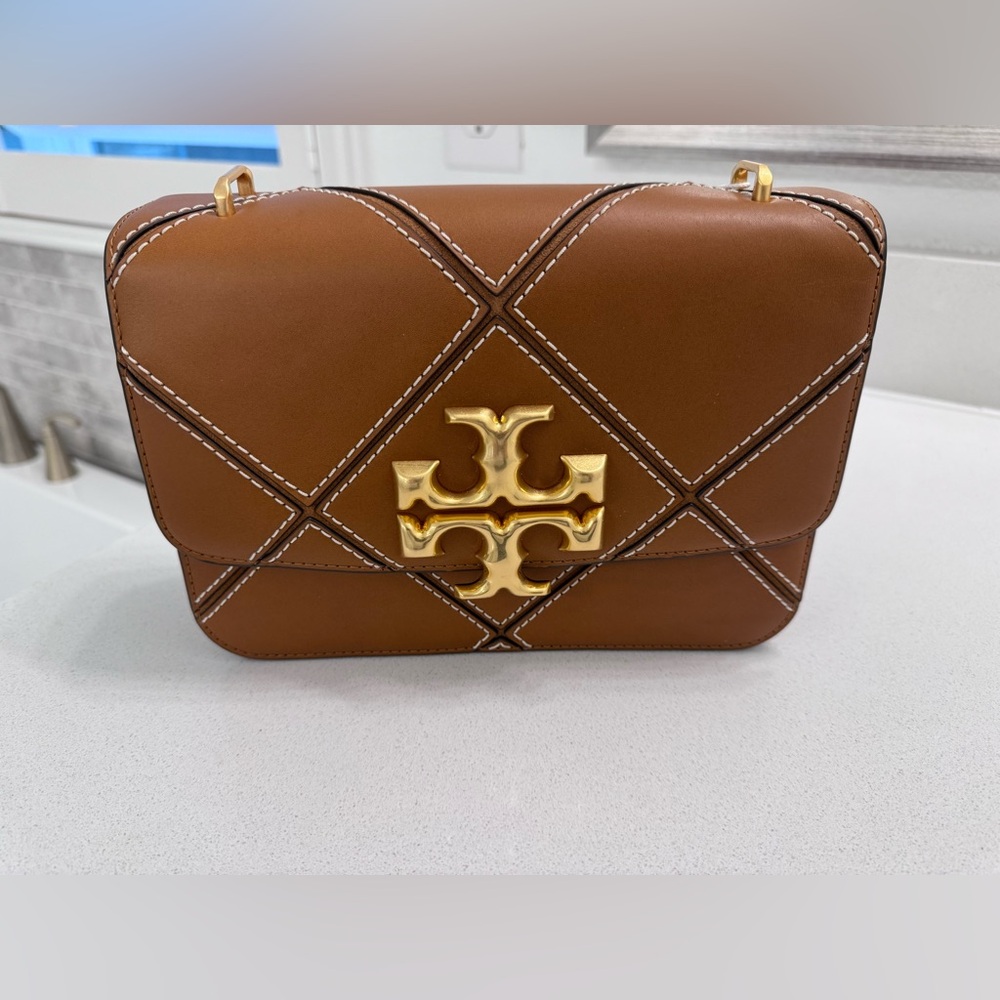 Stunning brand new Tory Burch Eleanor Diamond Vachetta Shoulder Bag